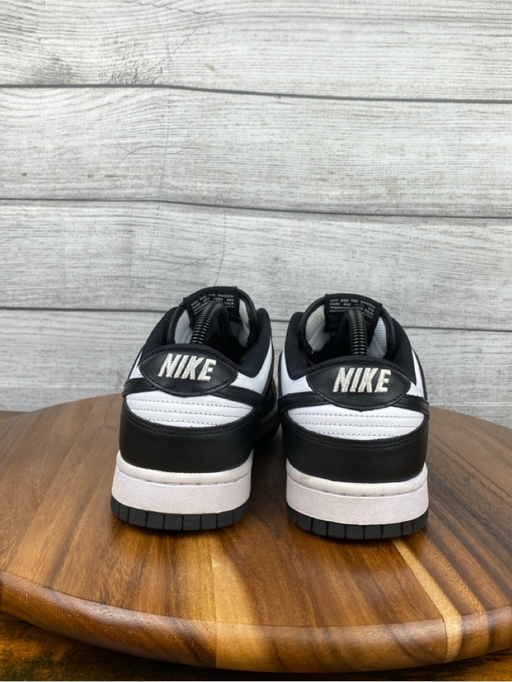 Nike Woman’s Black White Low-Top Athletic Sneakers - Picture 6 of 12